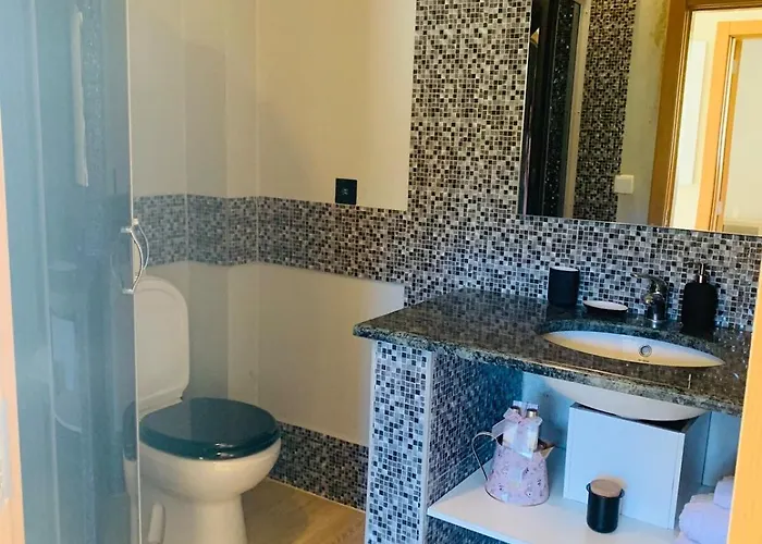 Oliveira's Little House * Caminha