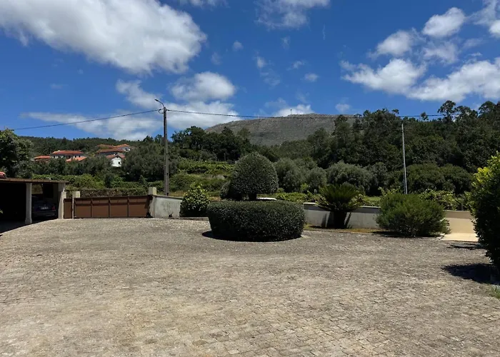 Oliveira's Little House *