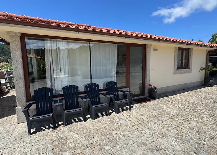 Oliveira's Little House