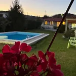 Ferienhaus Oliveira's Little House *