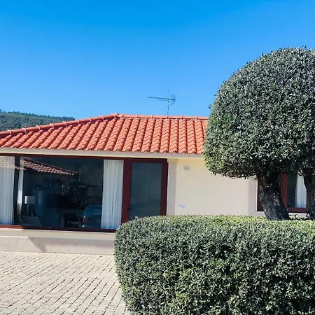 Ferienhaus Oliveira's Little House