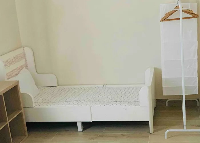 Oliveira's Little House * Caminha